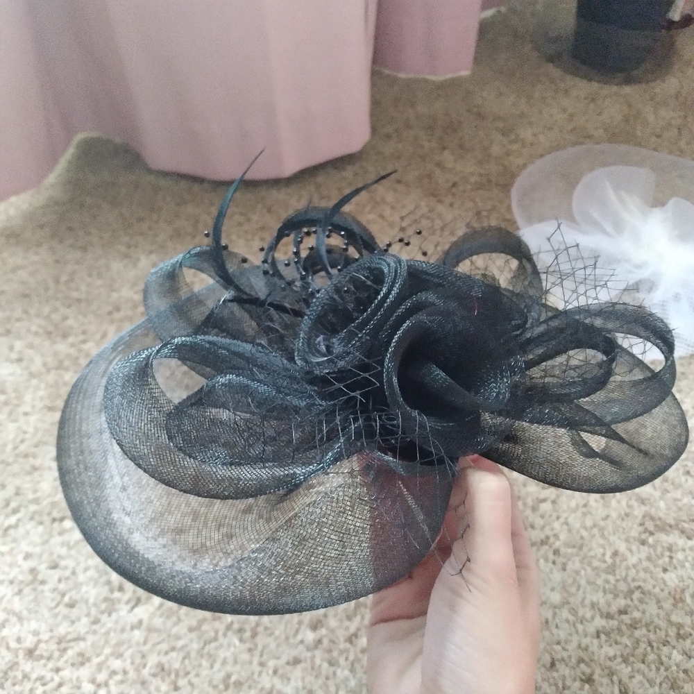 5 Fascinator Hair Accessories - Picture 2 of 16